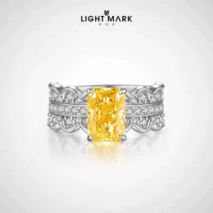 LIGHT MARK/small white light 18K golden diamond ring pigeon egg real diamond luxury group diamond ring needs to be customized